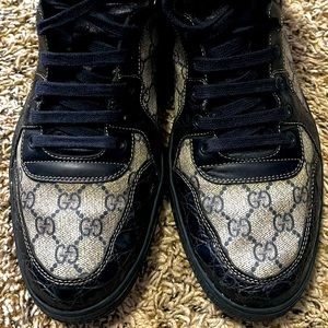 Gucci (Blue & Gray) print leather shoe with blue sole, Crocodile lip. Size 13